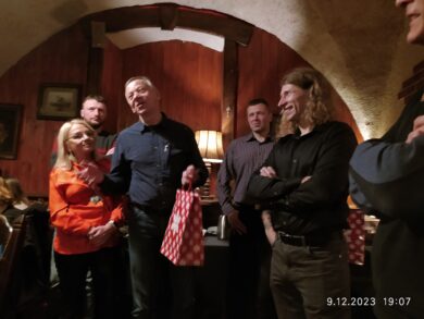 IMG 20231209 190713 390x293